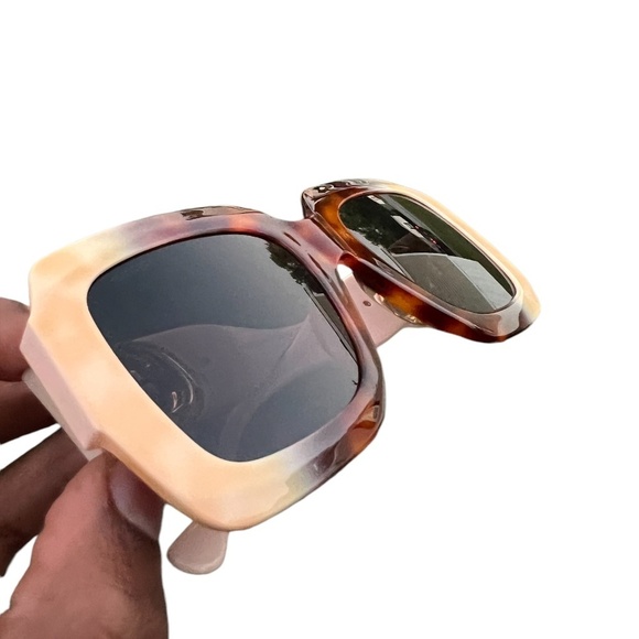 GUCCI 1022s 003 Beige Havana GG Women's Sunglasses - Picture 8 of 16